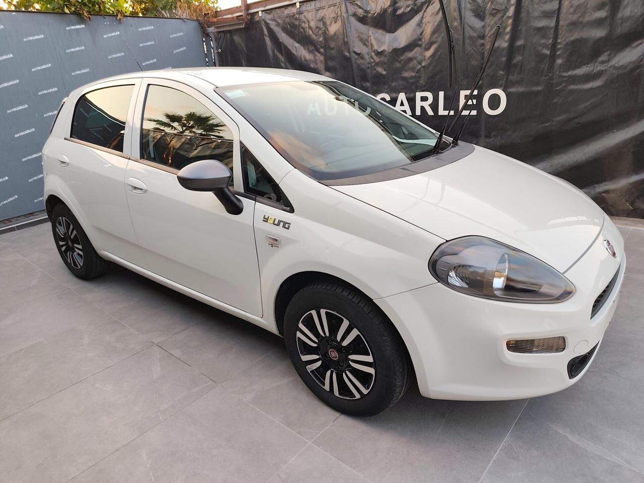 Fiat Punto 1.2 BENZINA Young NAVIGATORE