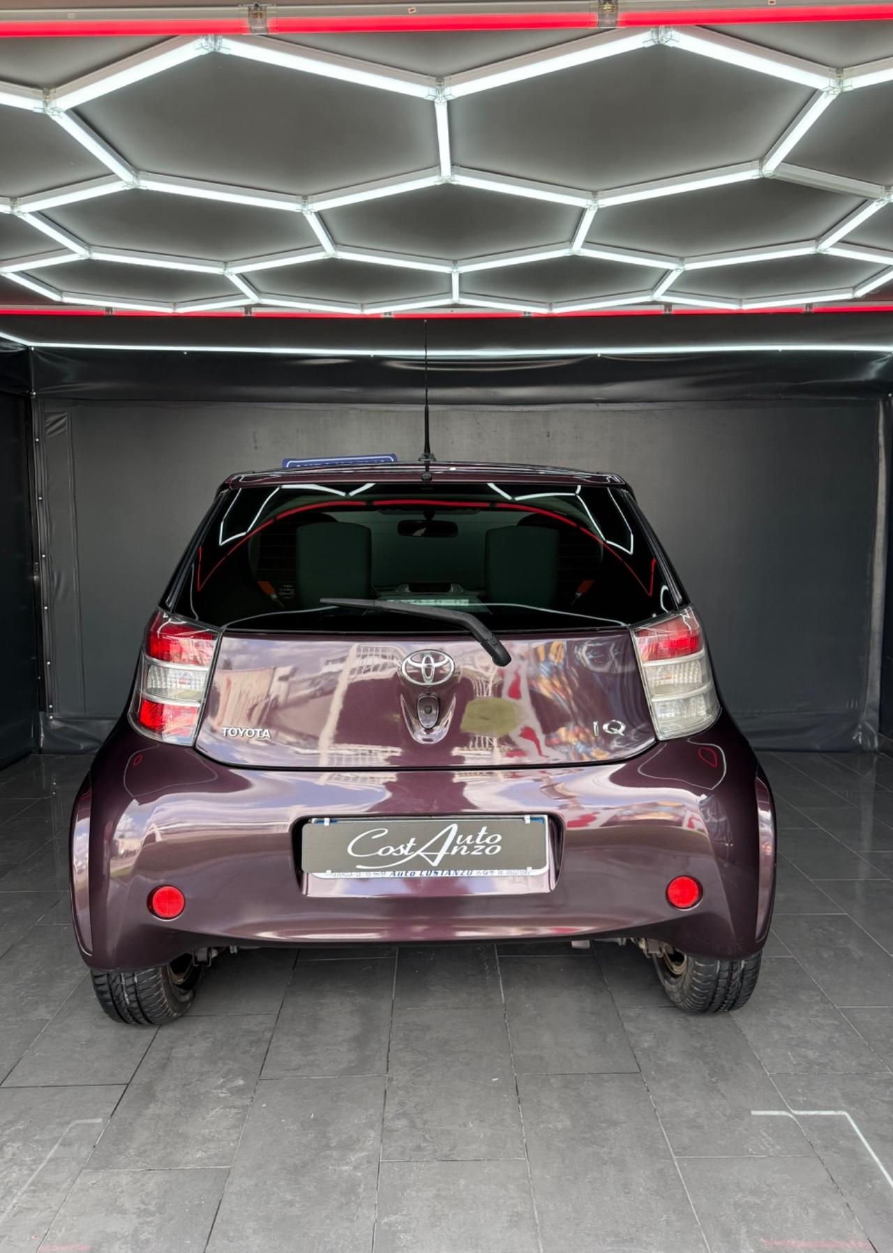 Toyota iQ 1.0 Benzina 2009 AUTOMATICA