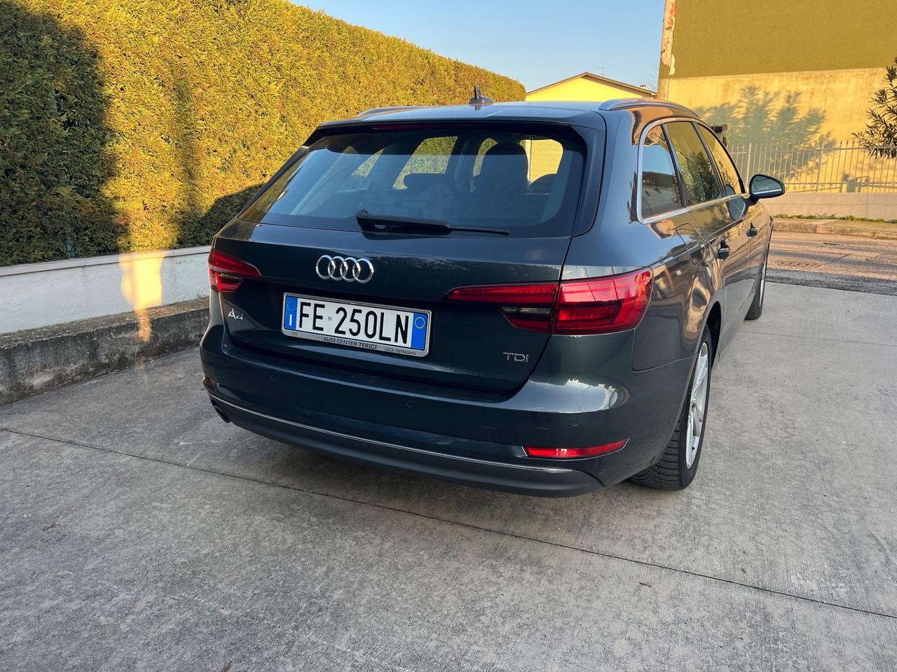 Audi A4 Avant 2.0 TDI 122 CV Business Sport