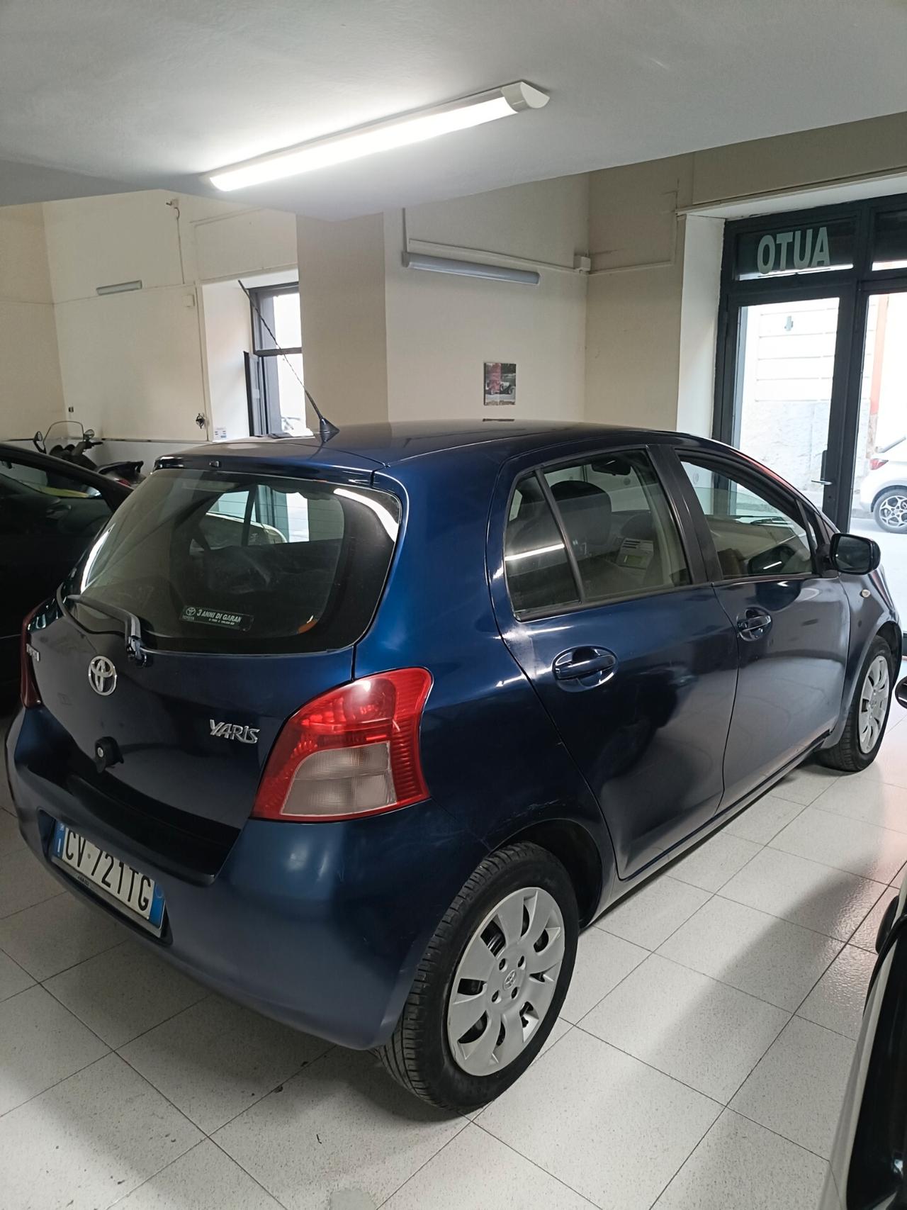 Toyota Yaris 1.0 Benzina
