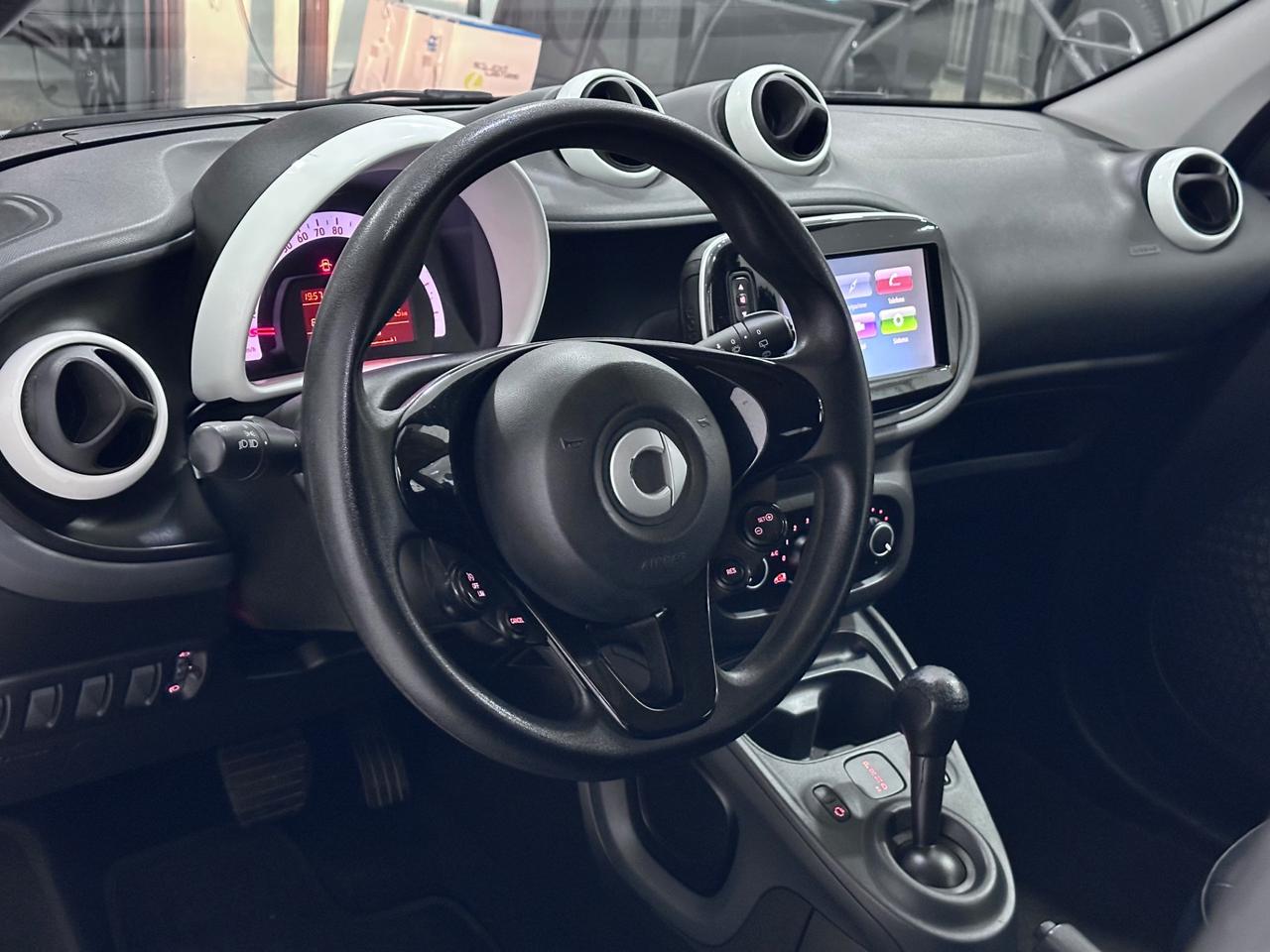 Smart ForFour 70 1.0 twinamic Youngster