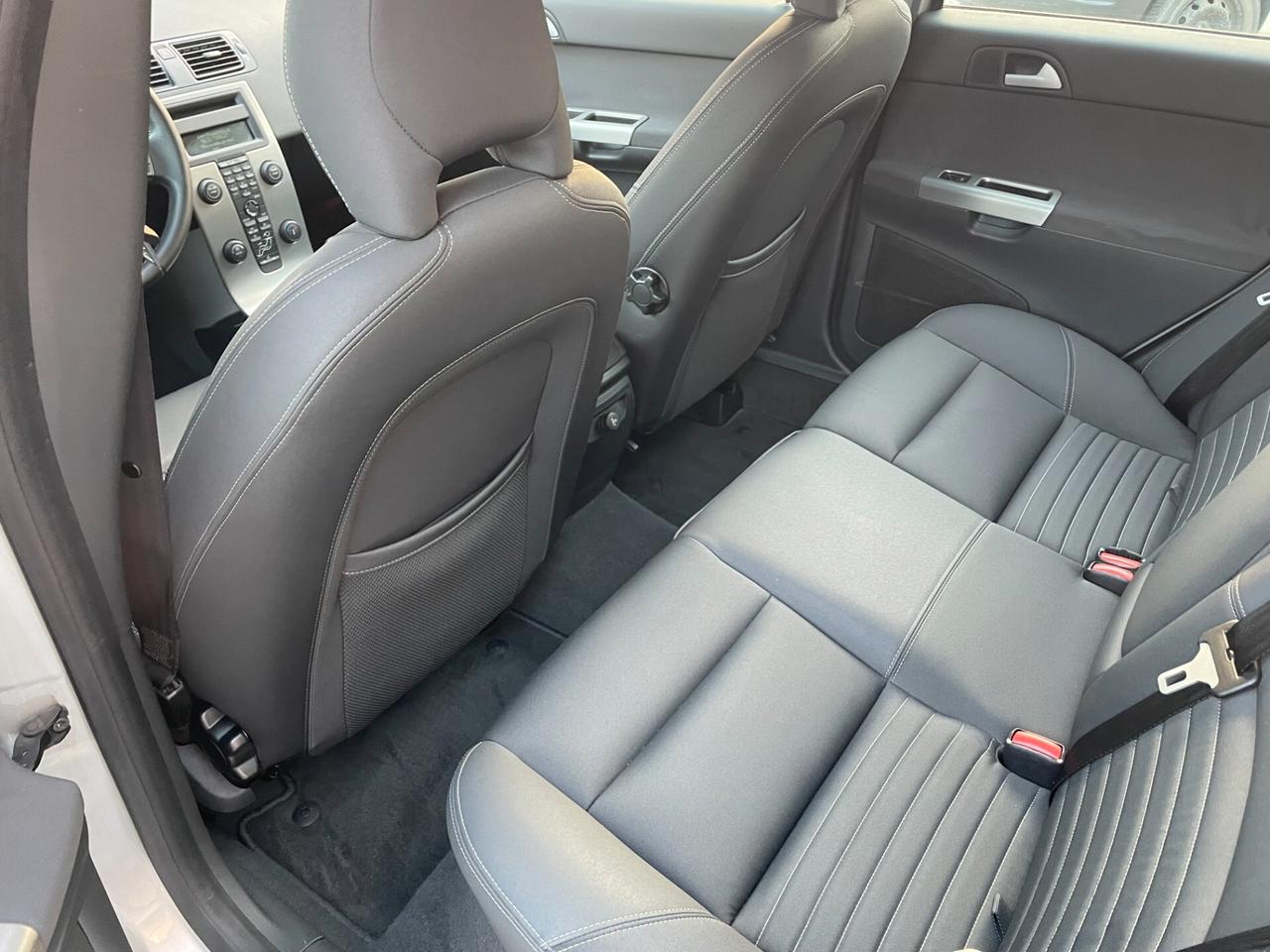 Volvo V50 1.6 16V cat Summum