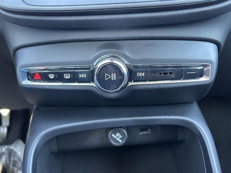 Volvo XC40 T2 Momentum Core 1 PROPRIETARIO - GANCIO TRAINO