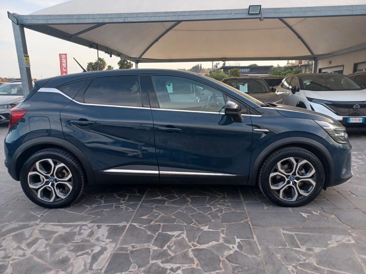 Renault Captur 1.6 E-Tech phev Intens 160cv