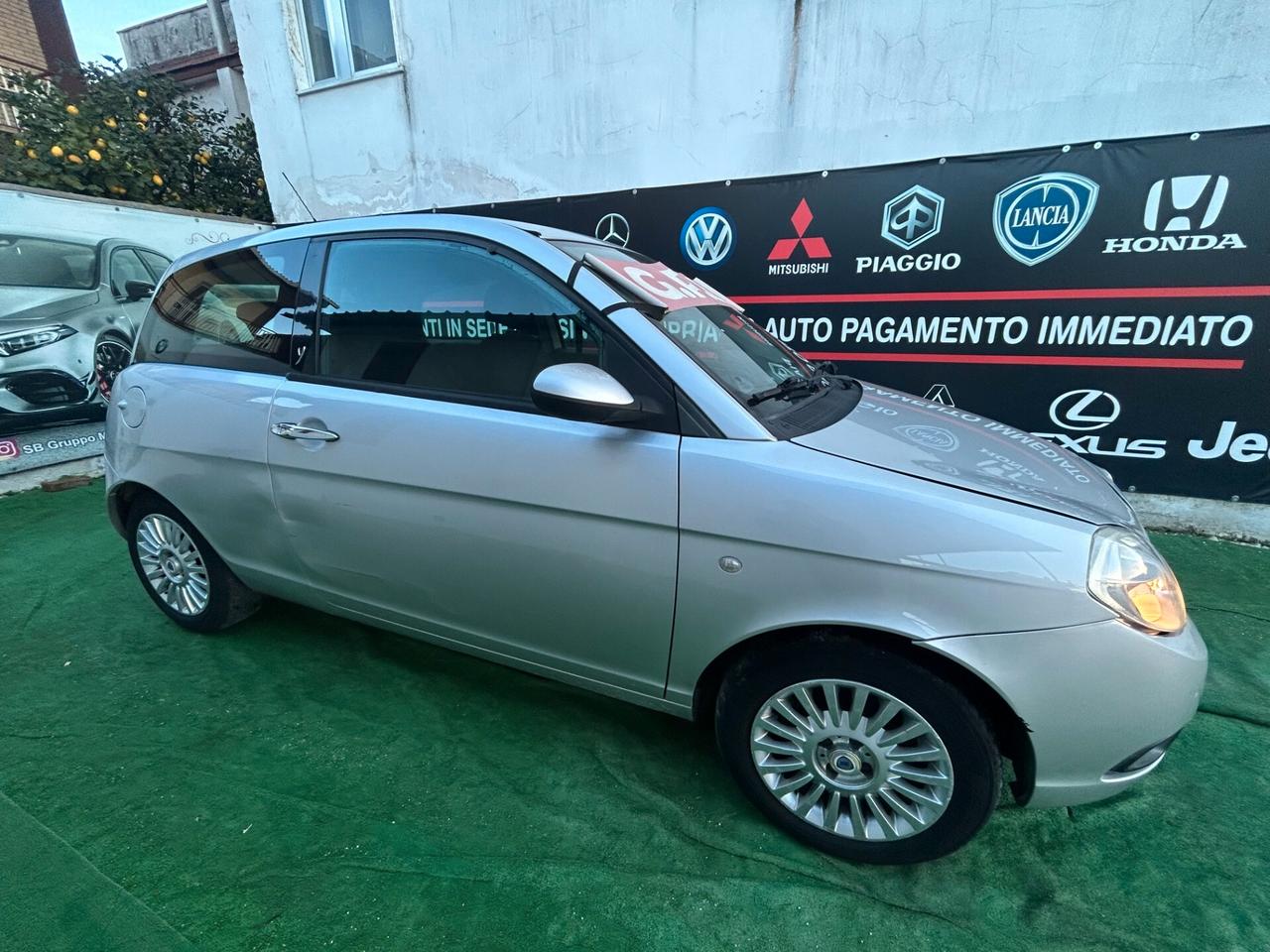 Lancia Ypsilon 2011 1.2 GPL VERS. ORO LEGGI TUTTO