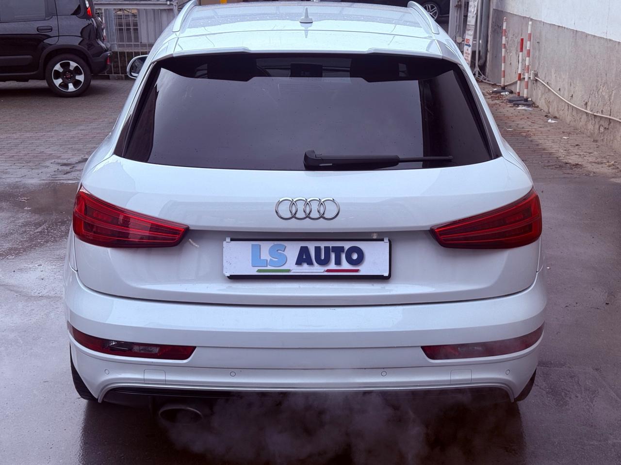 Audi Q3 RS 2.5 TFSI quattro S tronic