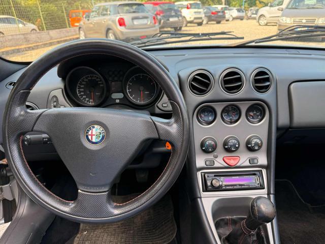 ALFA ROMEO Spider 2.0i 16V Twin Spark cat Lux