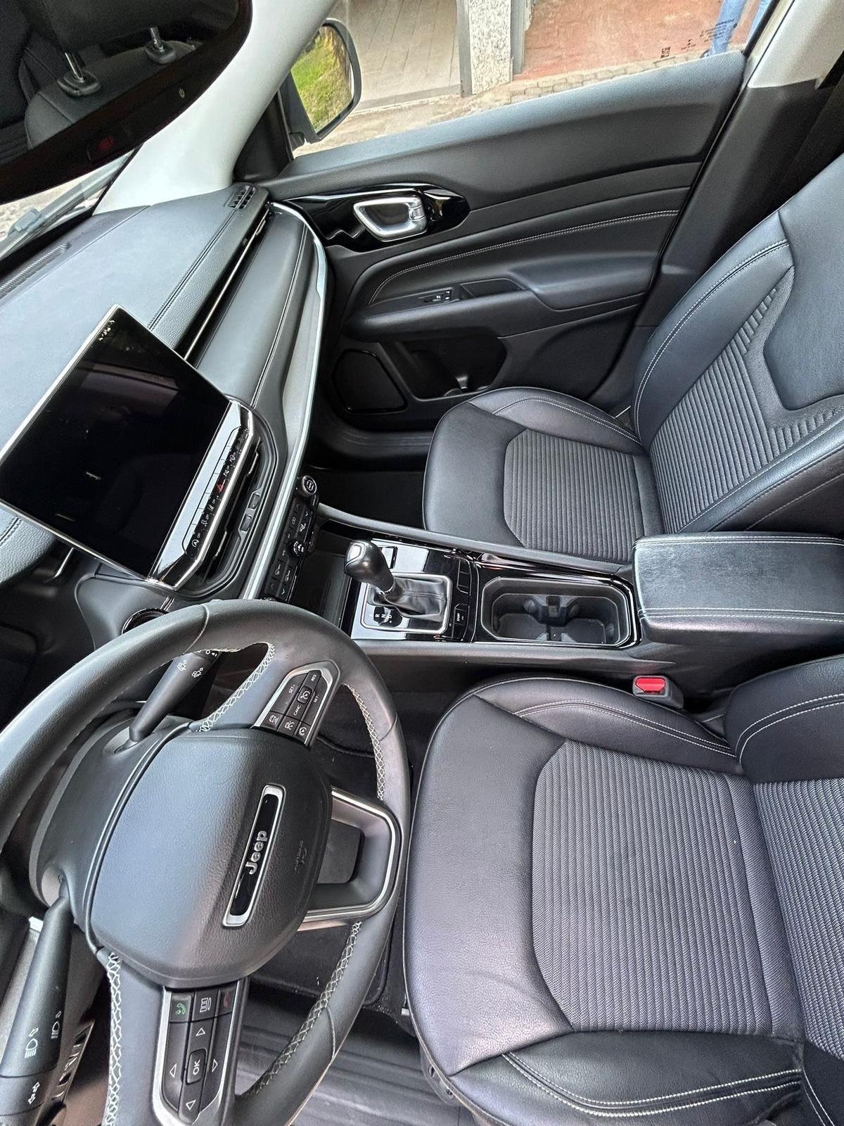 Jeep Grand Cherokee 3.0 V6 CRD 250 CV Multijet II Overland