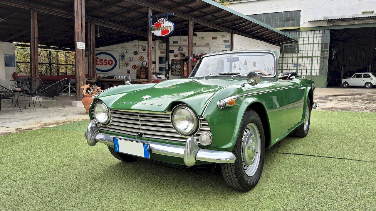 Triumph TR4A IRS – 1966