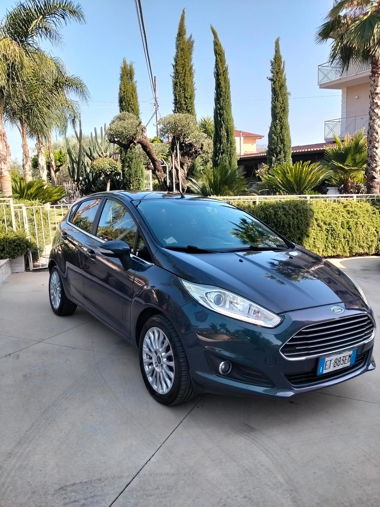 Ford Fiesta 1.5 TDCi 75CV 5 porte Titanium