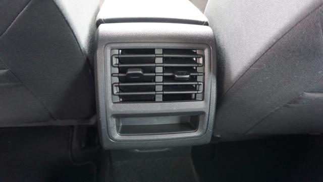 VOLKSWAGEN Golf 1.0 eTSI EVO DSG Life