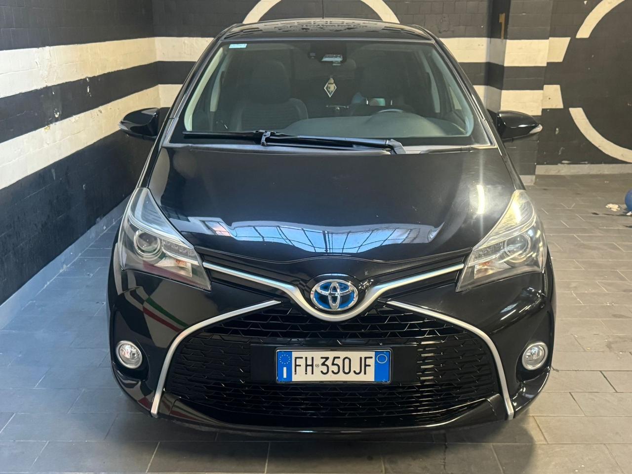 Toyota Yaris Trend red edition full optional