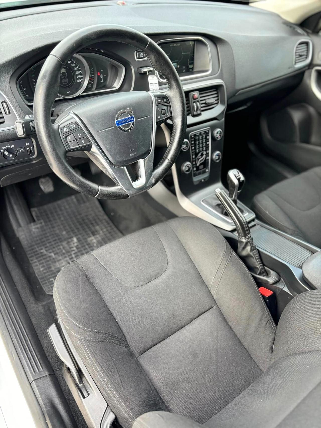 Volvo V40 D2 Business