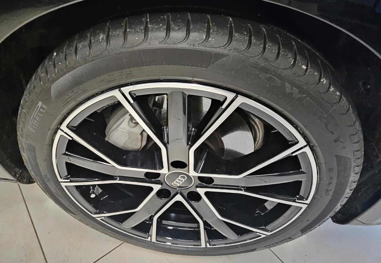 Audi A4 S-Line 4x4 full Matrix garantita 12 mesi