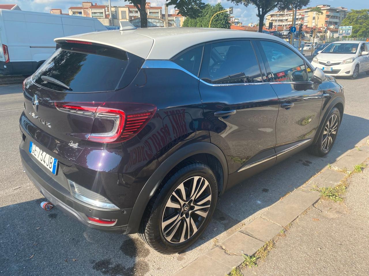 Renault Captur TCe 130 CV EDC FAP Initiale Paris km 21000 automatica