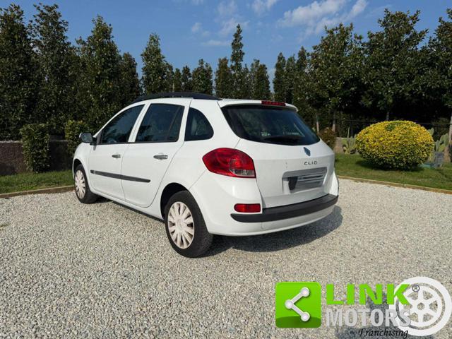 RENAULT Clio 1.2 16V SporTour