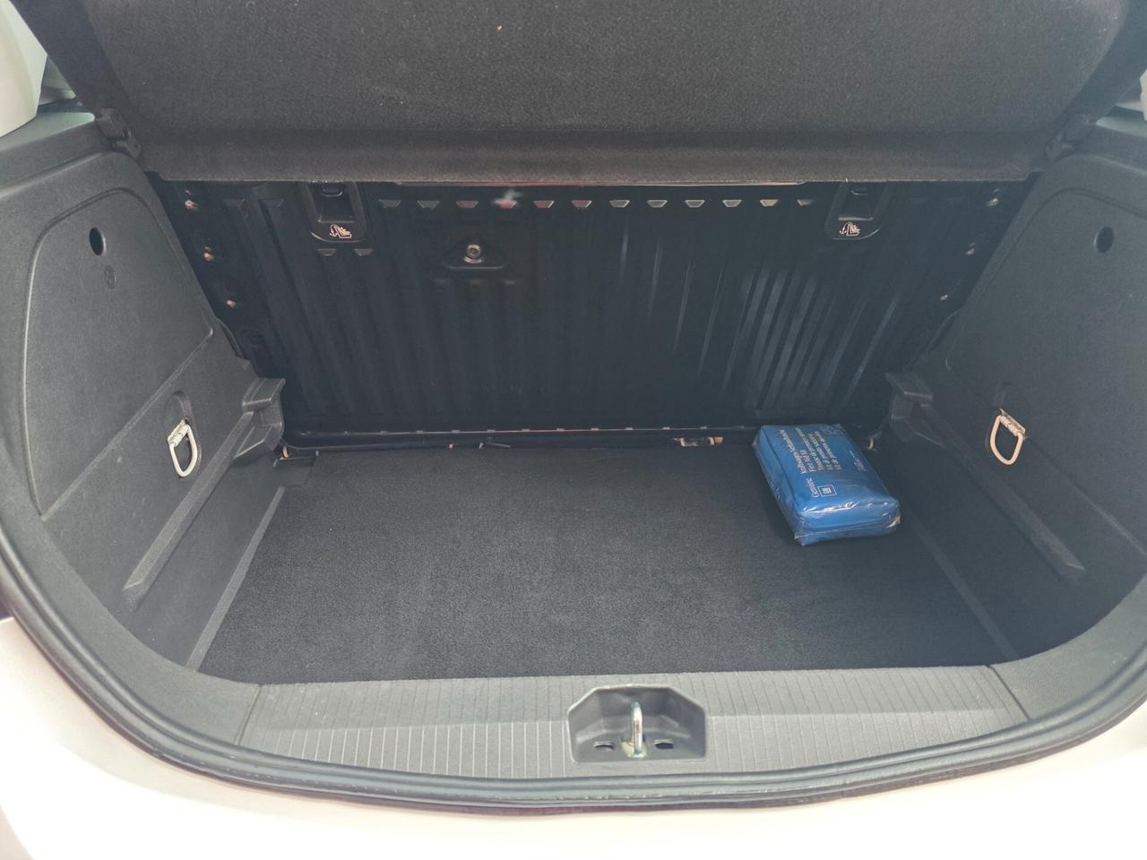 Opel Corsa 1.2 Coupé b-Color