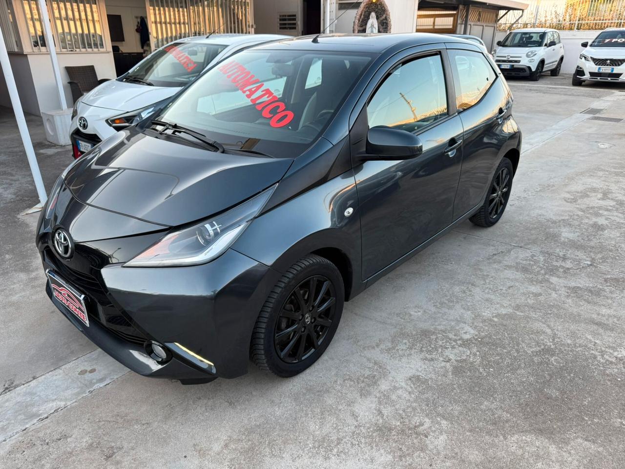 Toyota Aygo 1.0 VVT-i 69 CV 5 porte x-clusiv