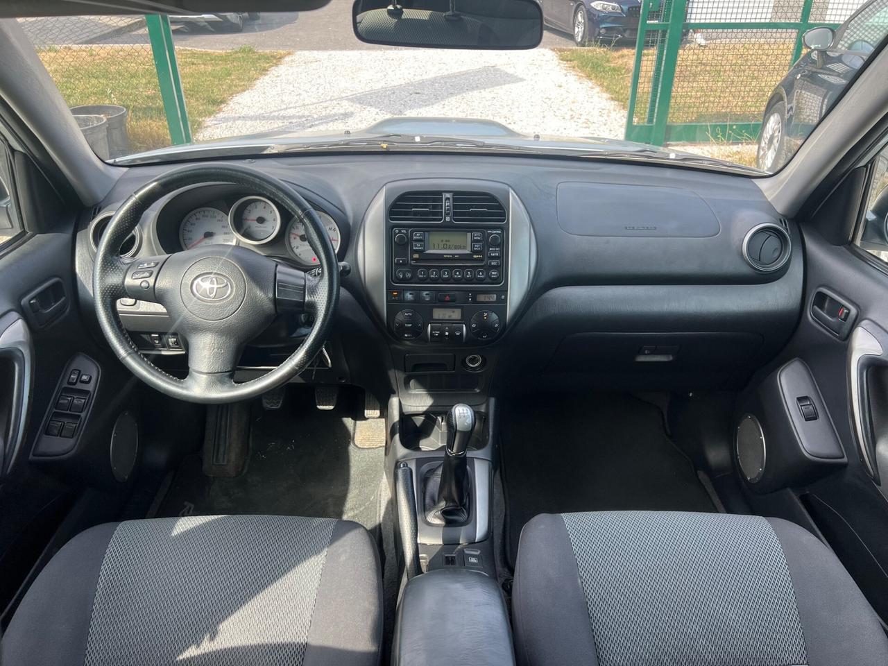 Toyota RAV 4 2.0 4x4