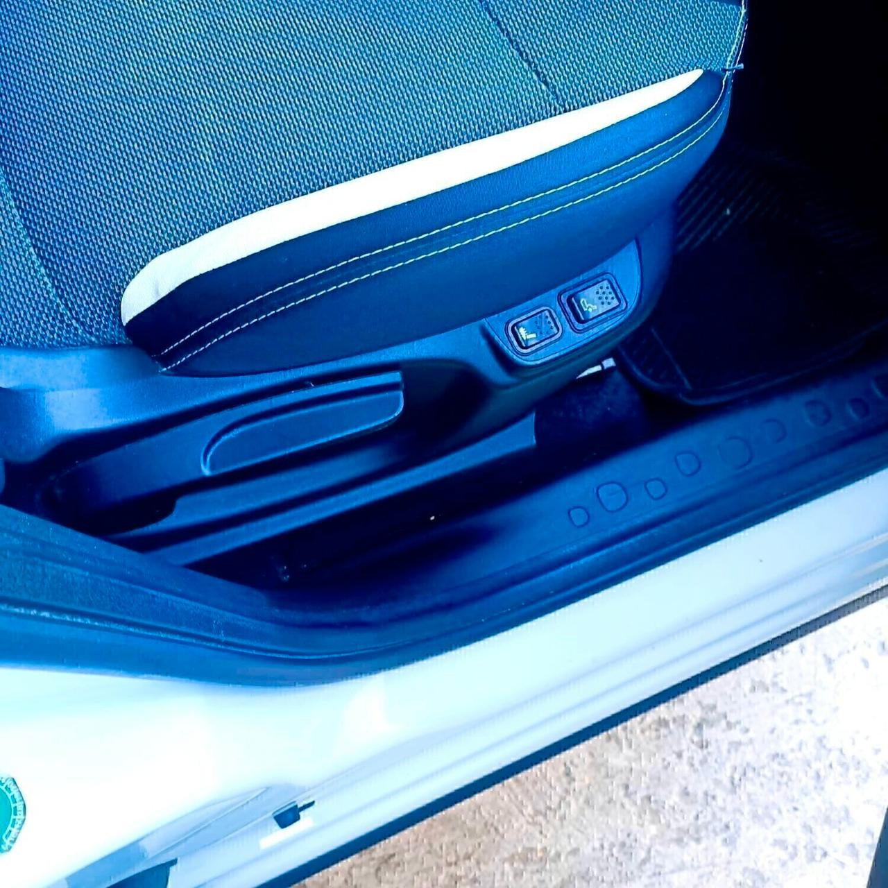 Fiat 500L 1.6 Multijet 120 CV Trekking - NAVIGATORE + TAGLIANDATA CON CINGHIA DI STRIBUZIONE IN OMAGGIO - 2016