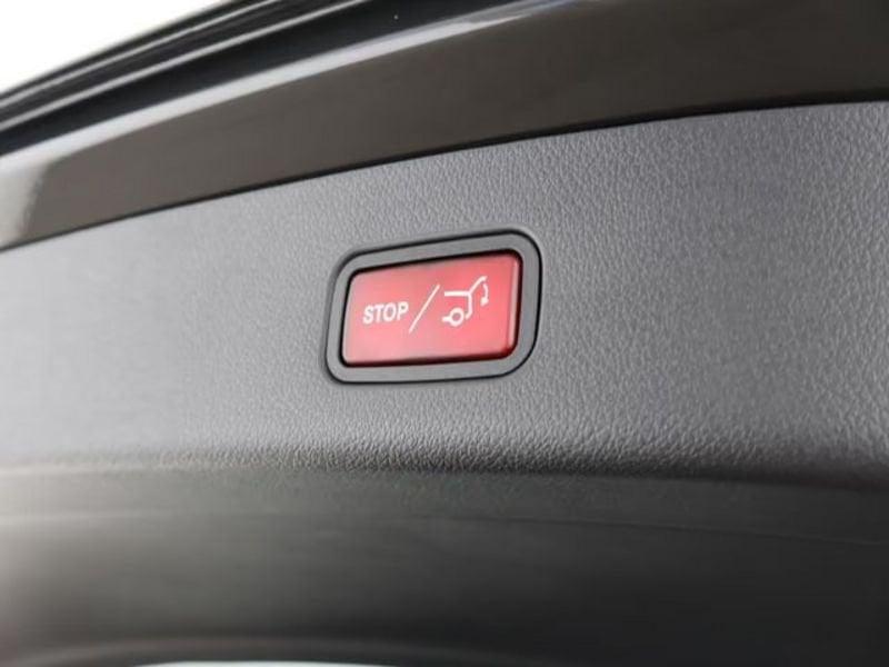 Mercedes-Benz GLC MERCEDES-BENZ CLC 200d 4M AMG MBUX AHK Distronic 360