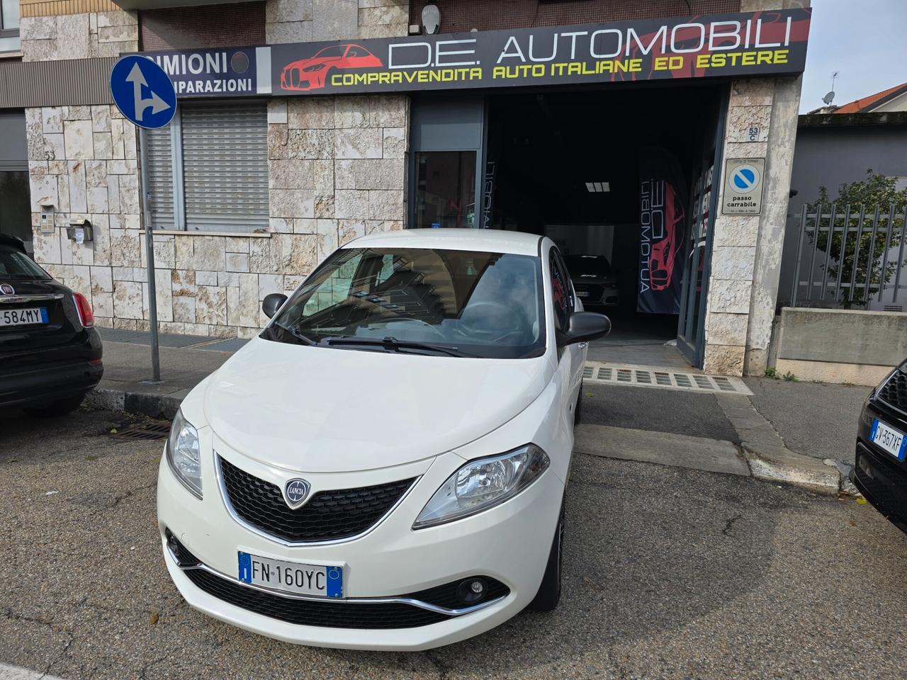 Lancia Ypsilon 1.2 69 CV 5 porte GPL Ecochic Platinum