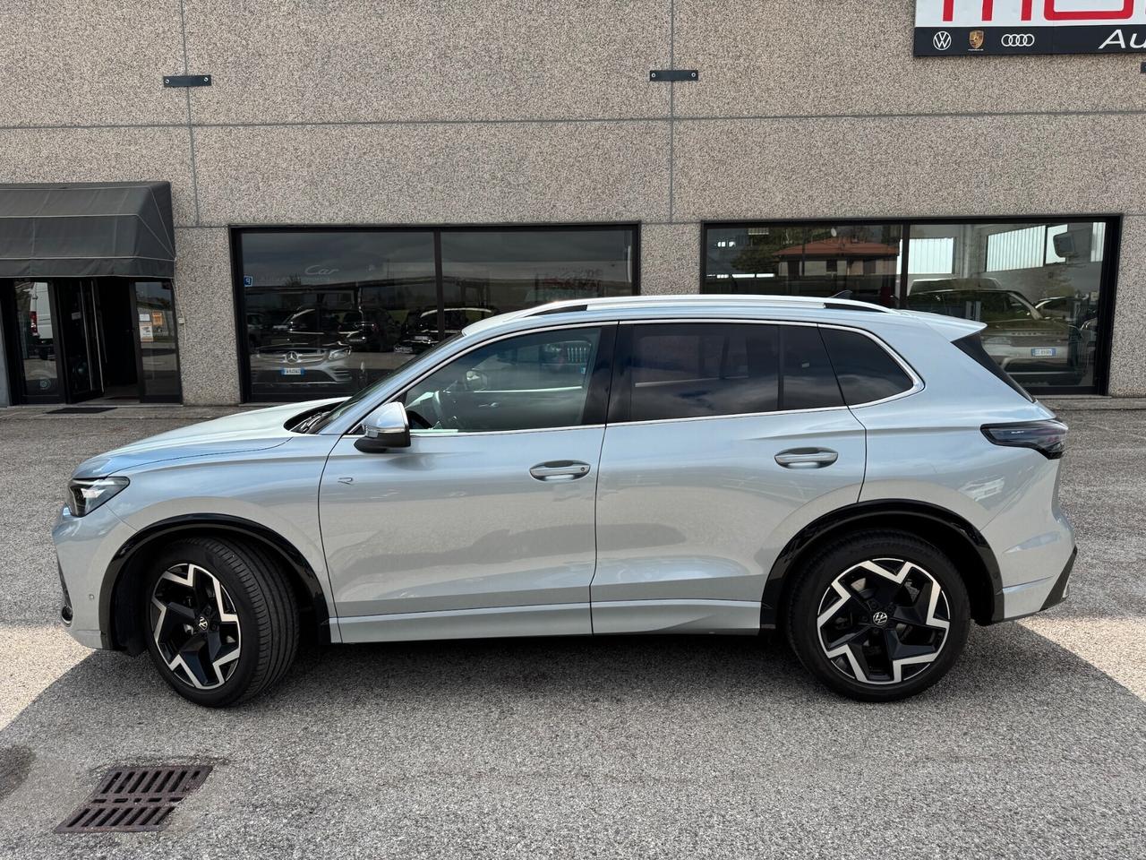 Volkswagen Tiguan 1.5 eTSI 150 CV ACT DSG R-Line FULL OPTIONAL