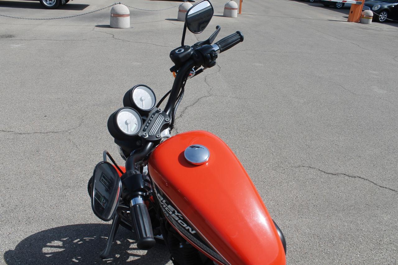 Harley-davidson 883 Sportster R XL883R