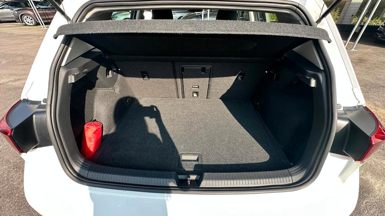 Volkswagen Golf 2.0 TDI DSG 5p. KM CERTIFICATI/DISTRIBUZIONE-TAGLIANDO E OLIO CAMBIO AUTOMATICO APPENA ESEGUITI