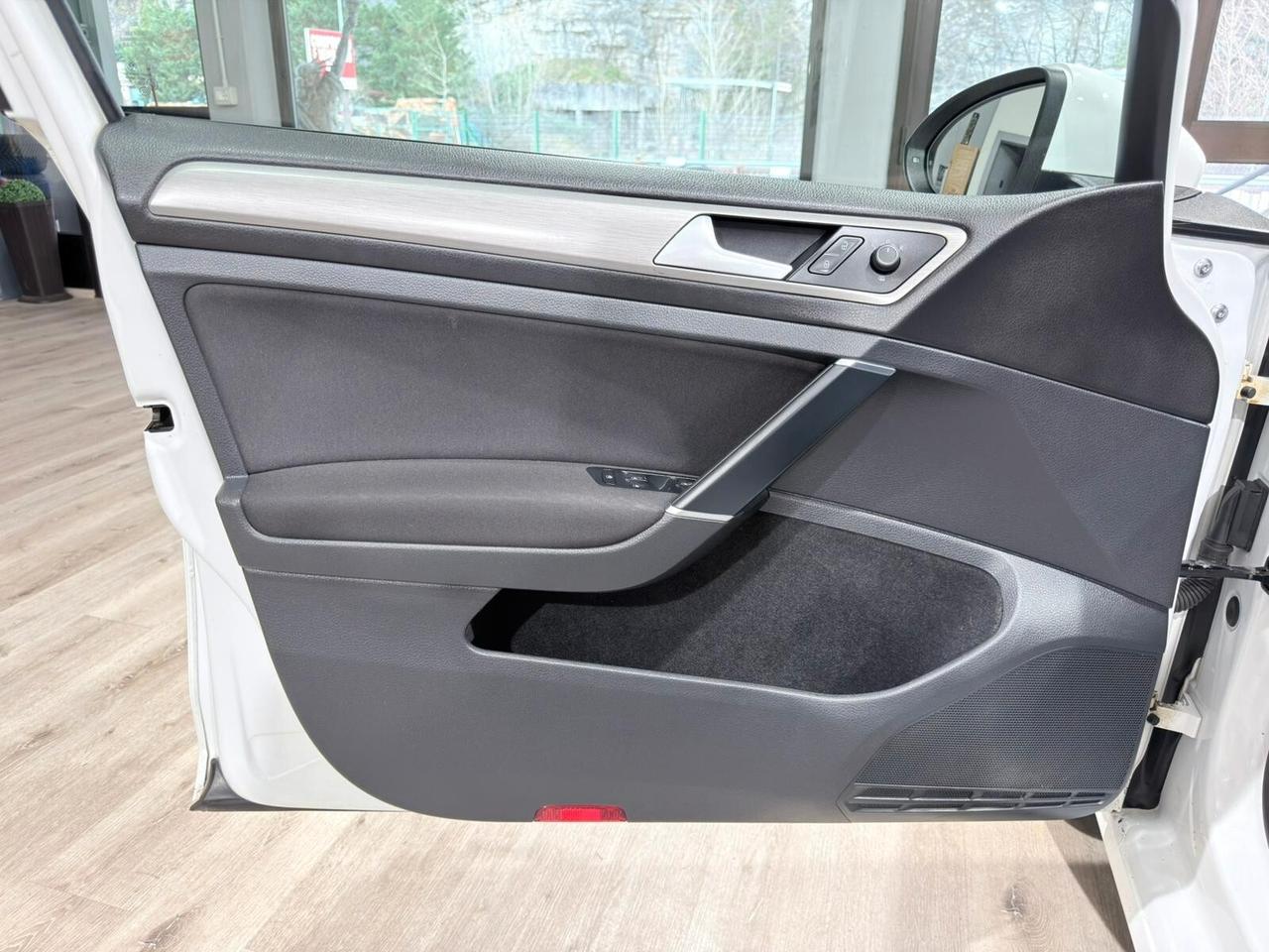 VOLKSWAGEN GOLF 1.6TDI 110CV 5P 2017 105.000km