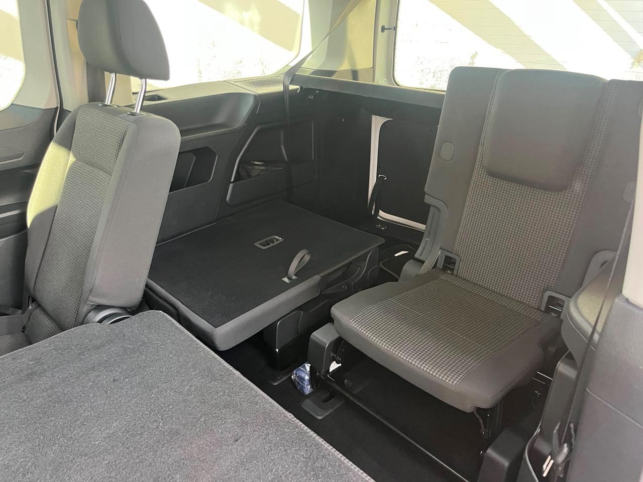 Volkswagen Caddy 2.0 TDI 102 CV Space Maxi 7 POSTI