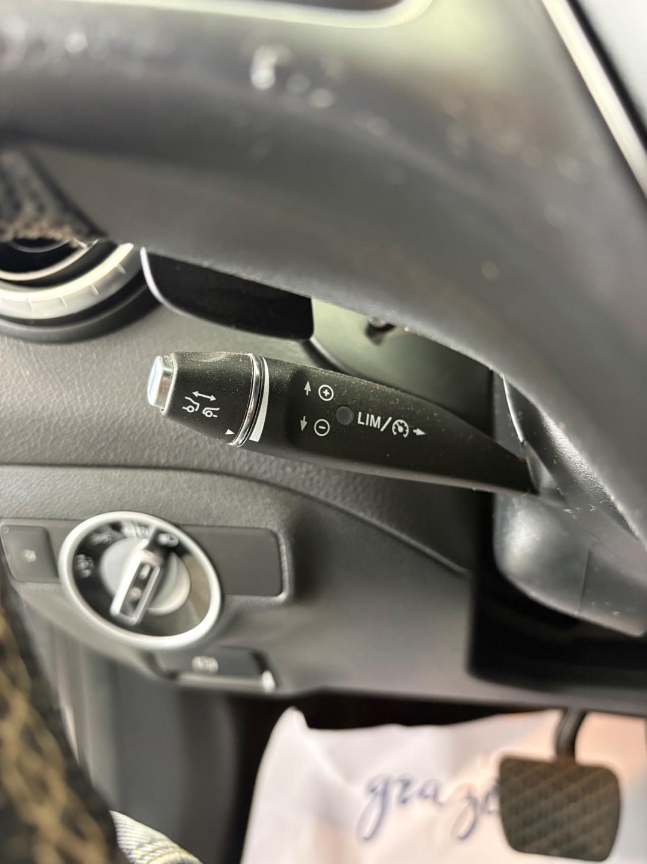 Mercedes CLA Shooting Brake 200 d (cdi) Premium auto
