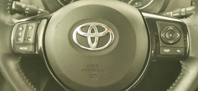 TOYOTA Yaris 1.5 Hybrid 5 porte Business