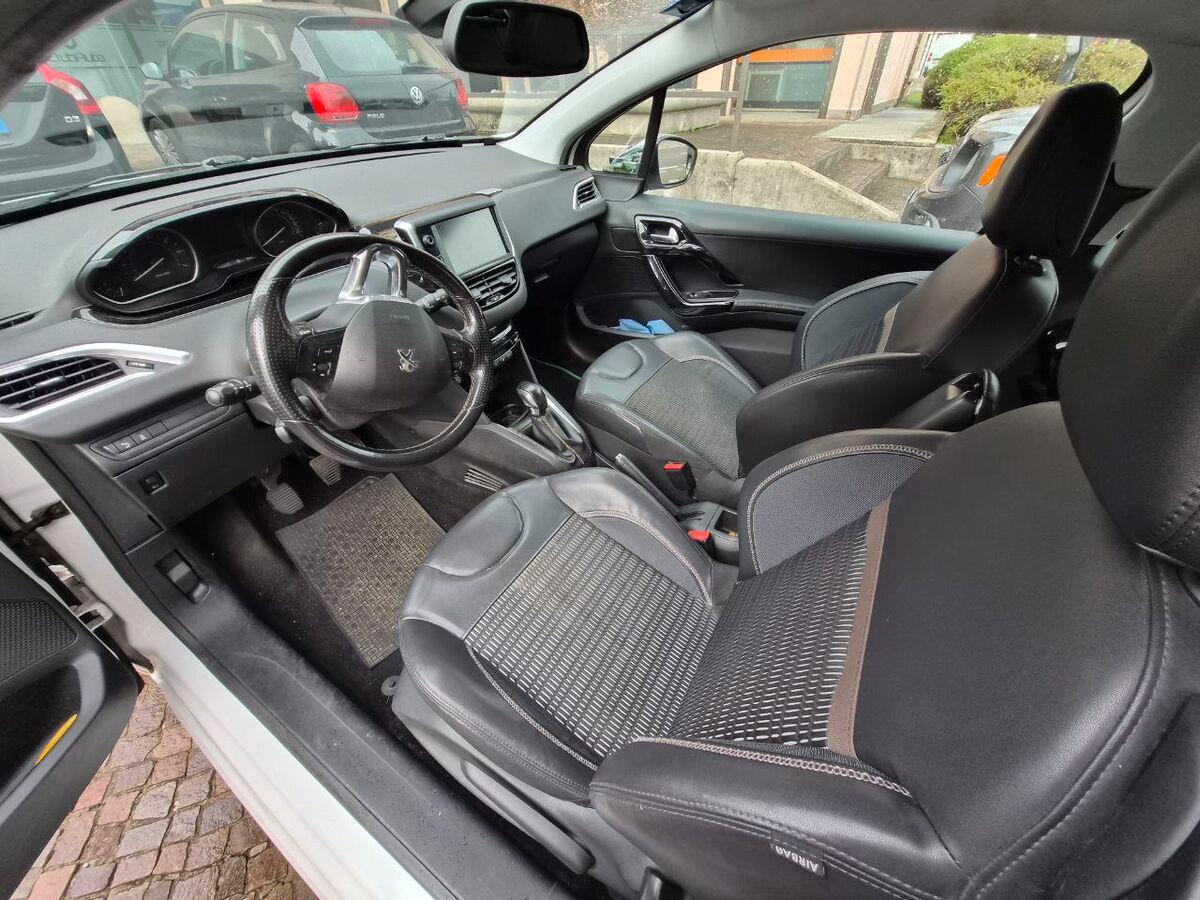 Peugeot 208 1.2 PT (vti) 12v Active 3p