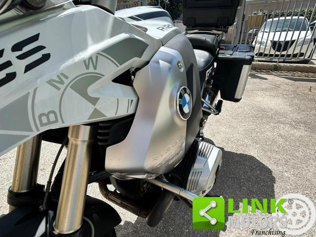 BMW R 1200 GS .