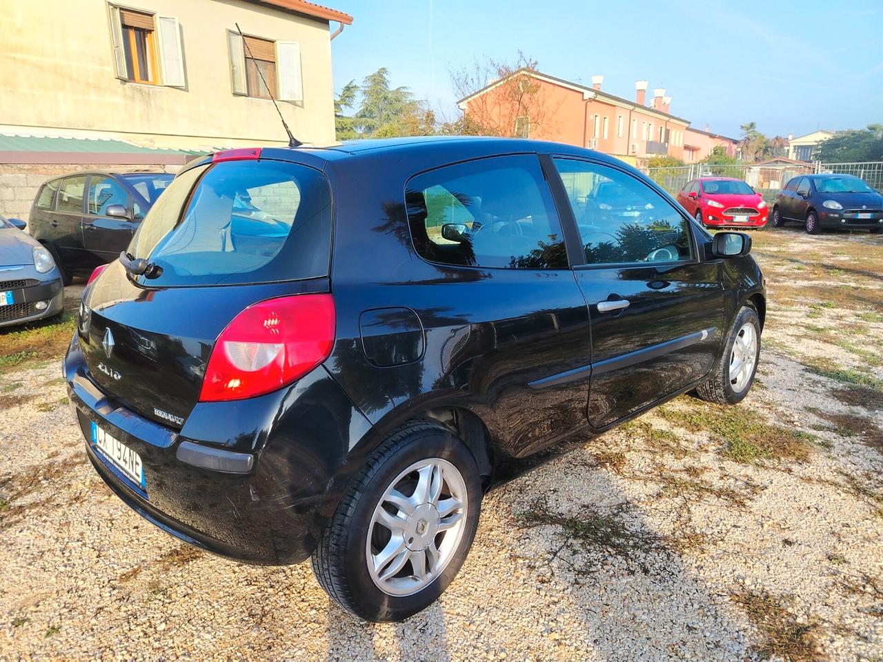 Renault Clio 1.2 16V 3 porte Luxe
