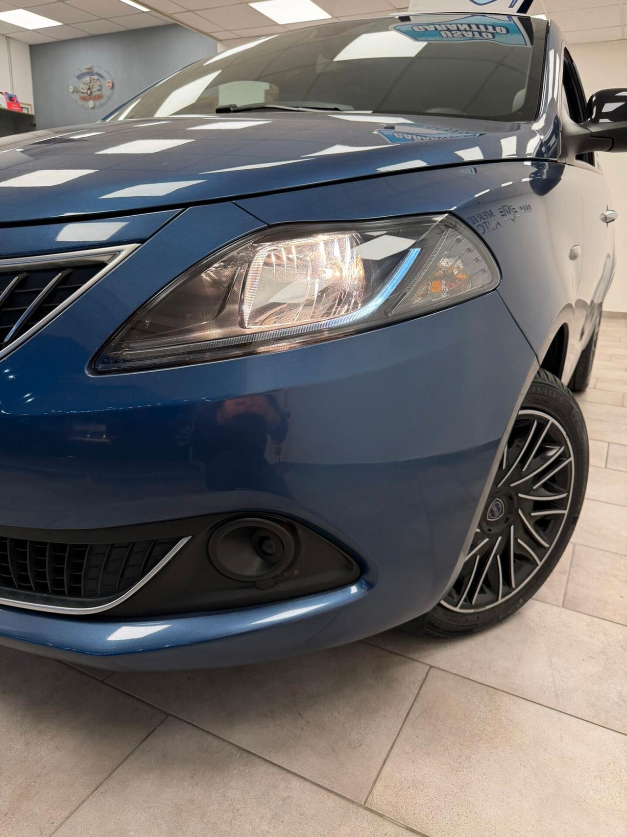 LANCIA YPSILON 1.0 HYBRID FIREFLY 70 CV 2022