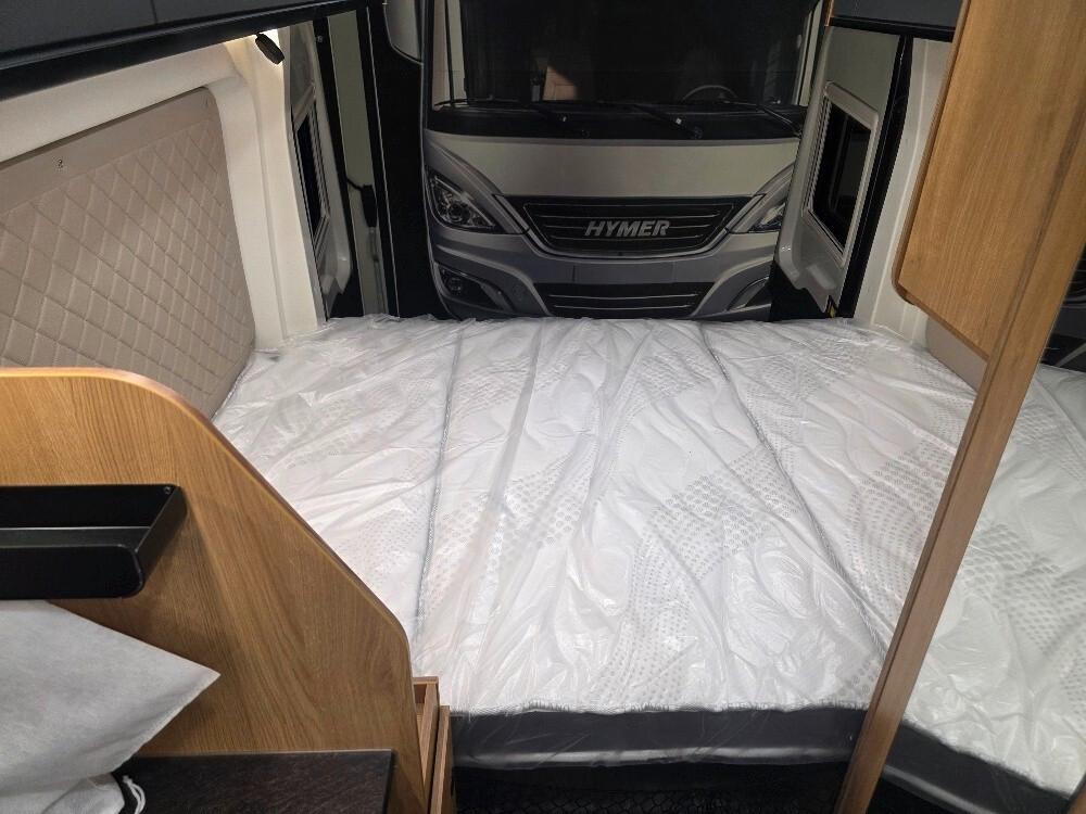 CAMPER VAN FONT VENDOME FORTY VAN 4X4