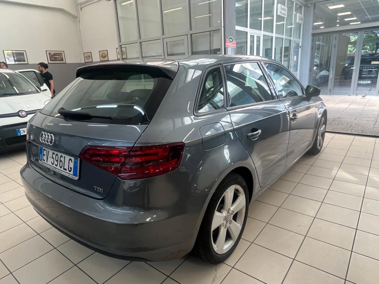 Audi A3 1.6 TDI ultra Attraction