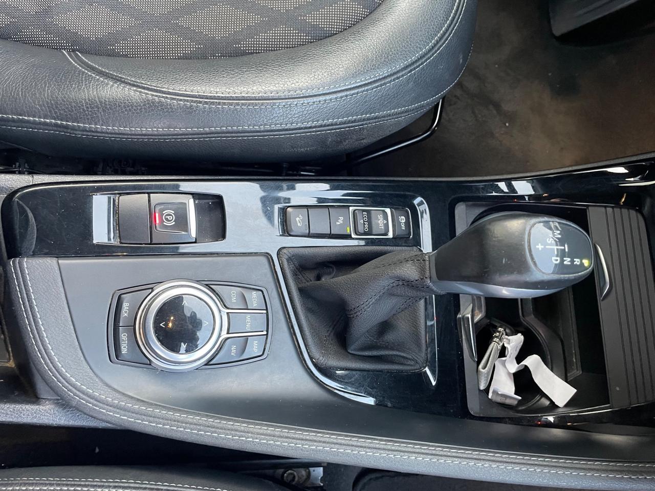 Bmw X1 sDrive20d*automatik*Navi*Retrocamera