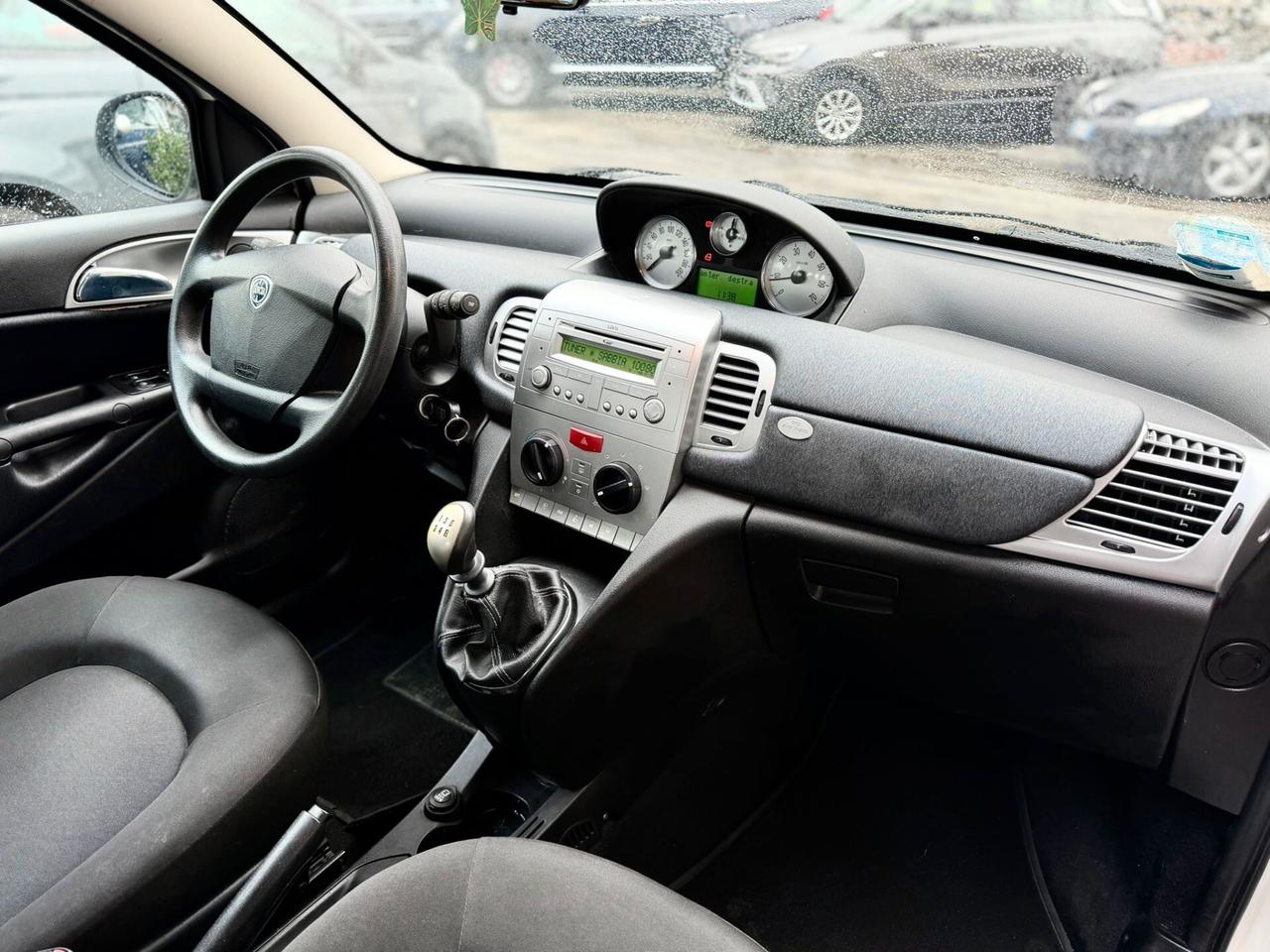 Lancia Ypsilon 1.2 69 CV Diva