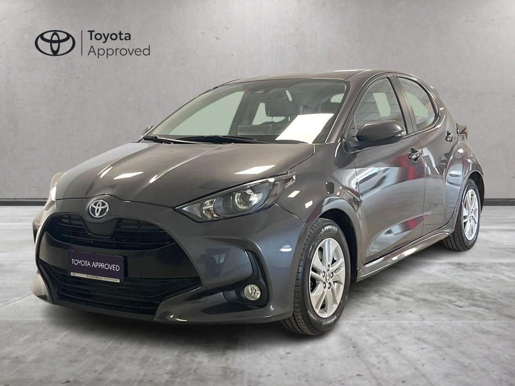Toyota Yaris 1.5 hybrid Business
