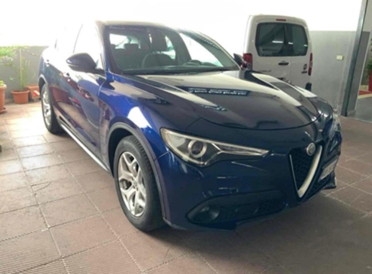 Alfa Romeo Stelvio 2.2 Turbodiesel 160 CV AT8 RWD Business
