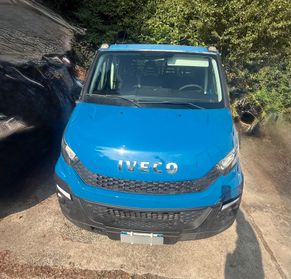 Iveco Doppia Cabina 6 posti