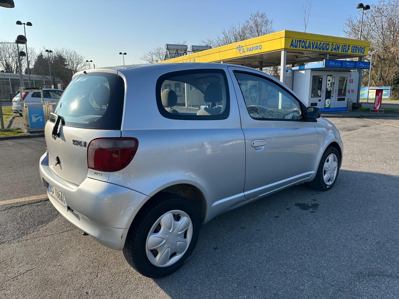 Toyota Yaris 1.0i 16V cat 3 porte