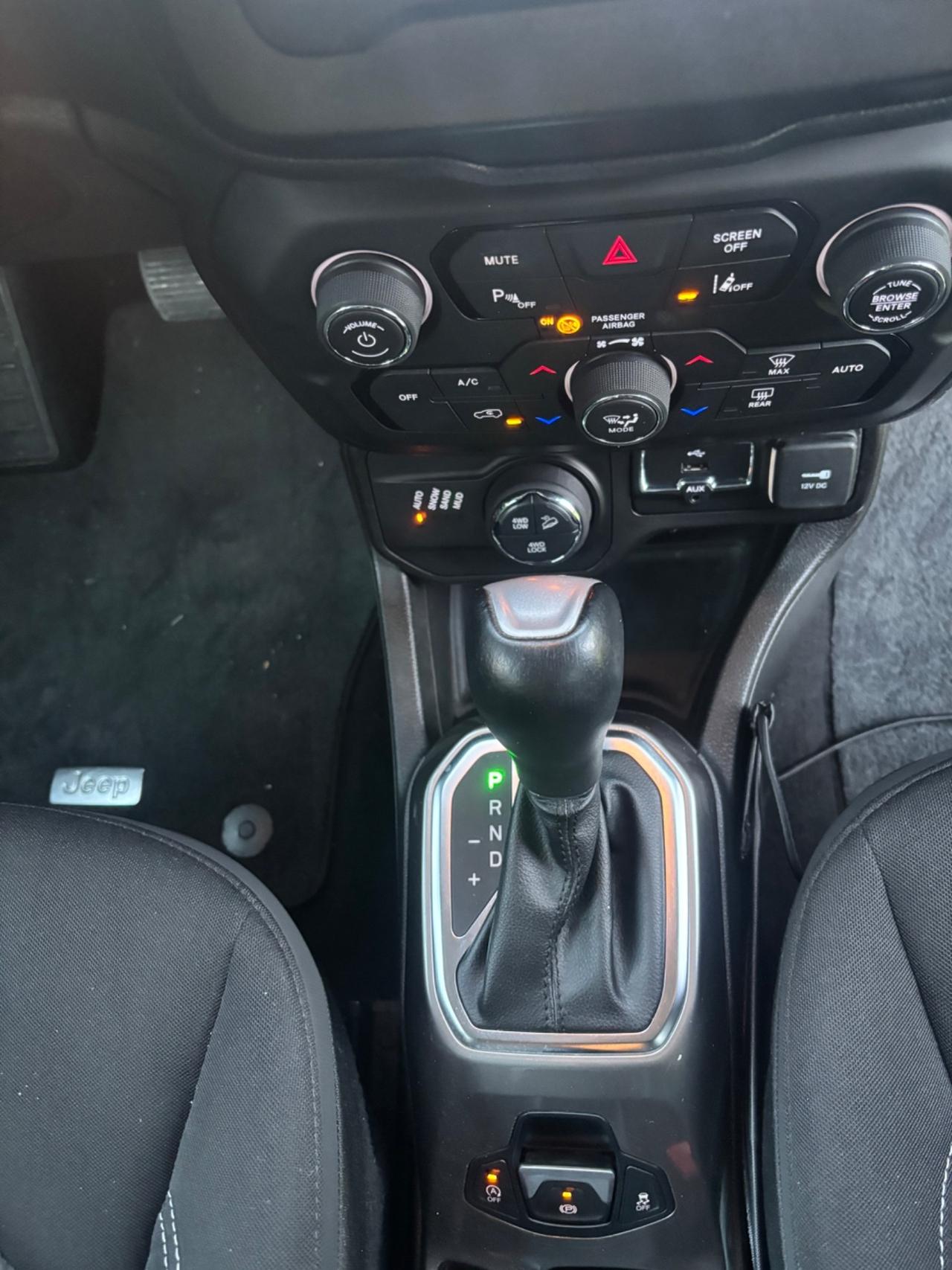 Jeep Renegade TOTAL BLACK 2020 FULL LED AUTOMATICA