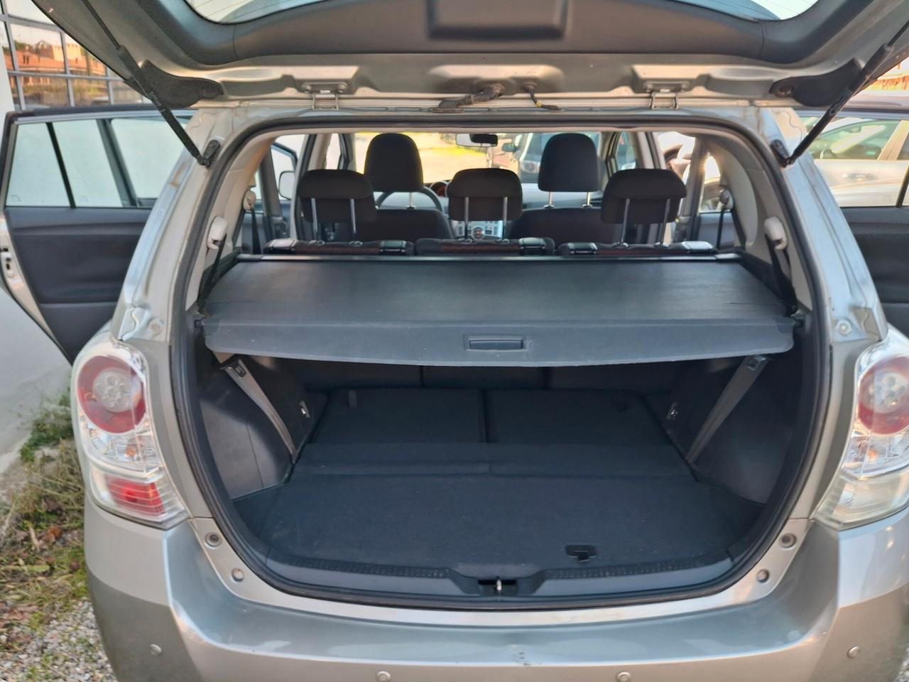 Toyota Verso 2.0 D Sol 7 posti