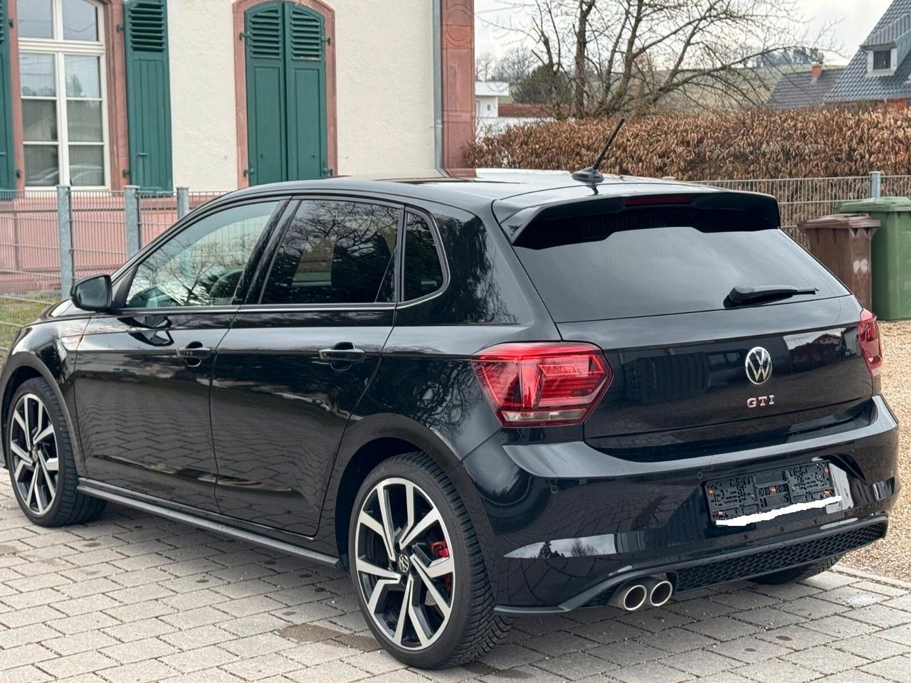 Volkswagen Polo 2.0 TSI DSG GTI