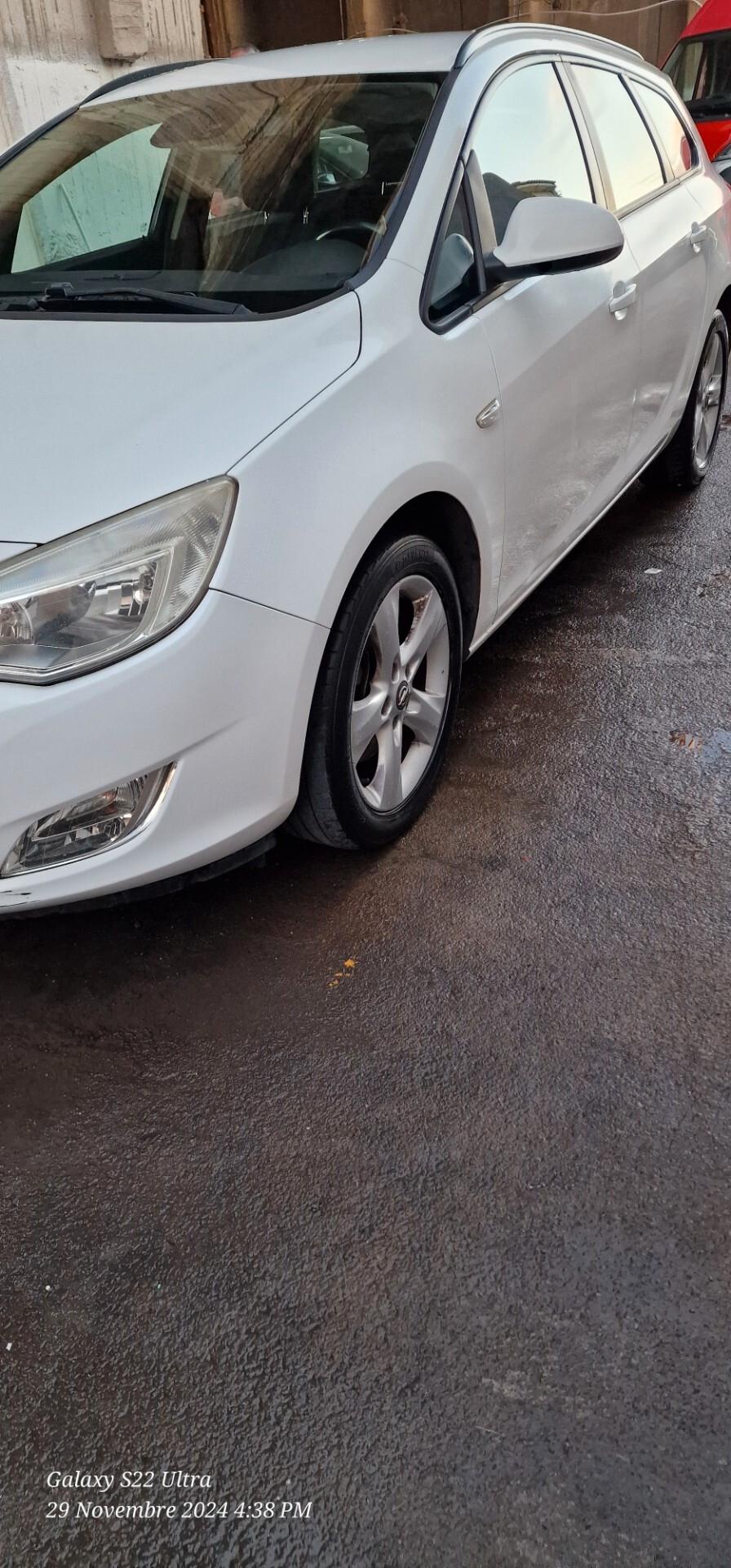 Opel Astra 1.7 CDTI 110CV Station Wagon Cosmo