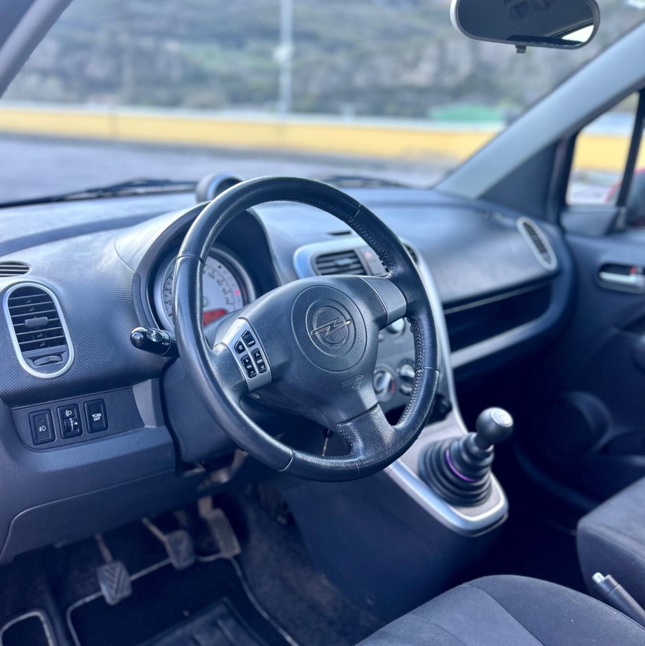 Opel Agila Enjoy Neopatentati 2010 115.000km